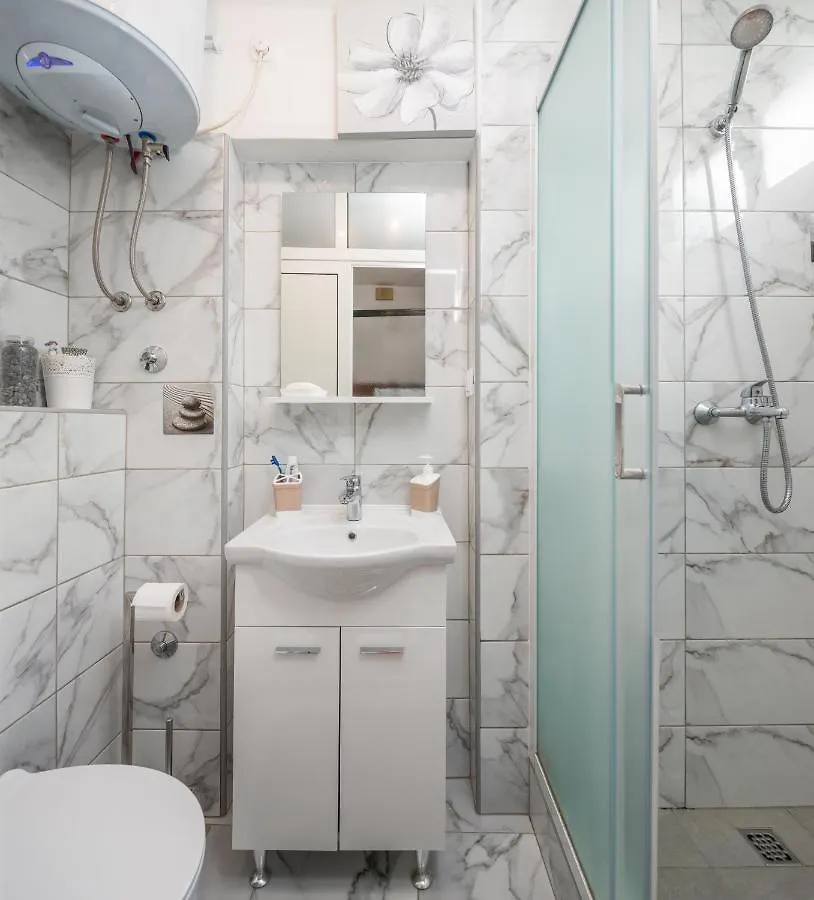 Guest House Ivona Split 3*,
